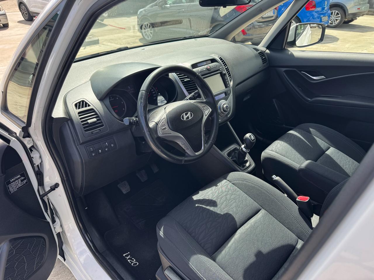Hyundai iX20 1.6 CRDi 115cv/ 30.000KM (TRENTAMILA)!!!