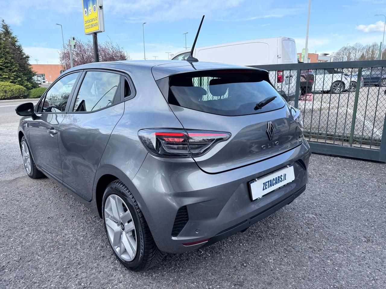 Renault Clio 1.6 E-Tech full hybrid Evolution 145cv