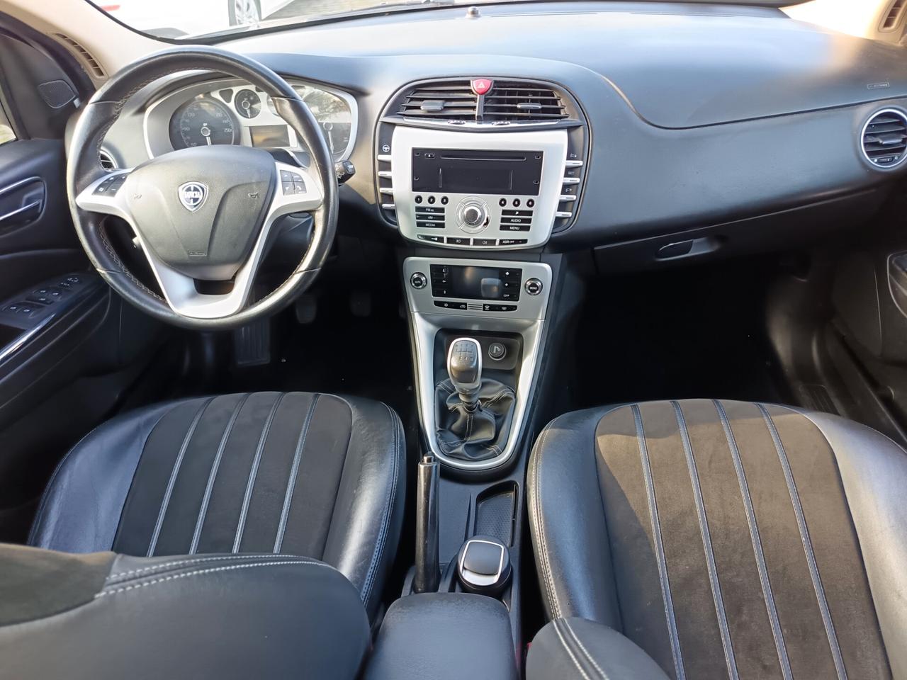 Lancia Delta 1.6 MJT DPF Gold