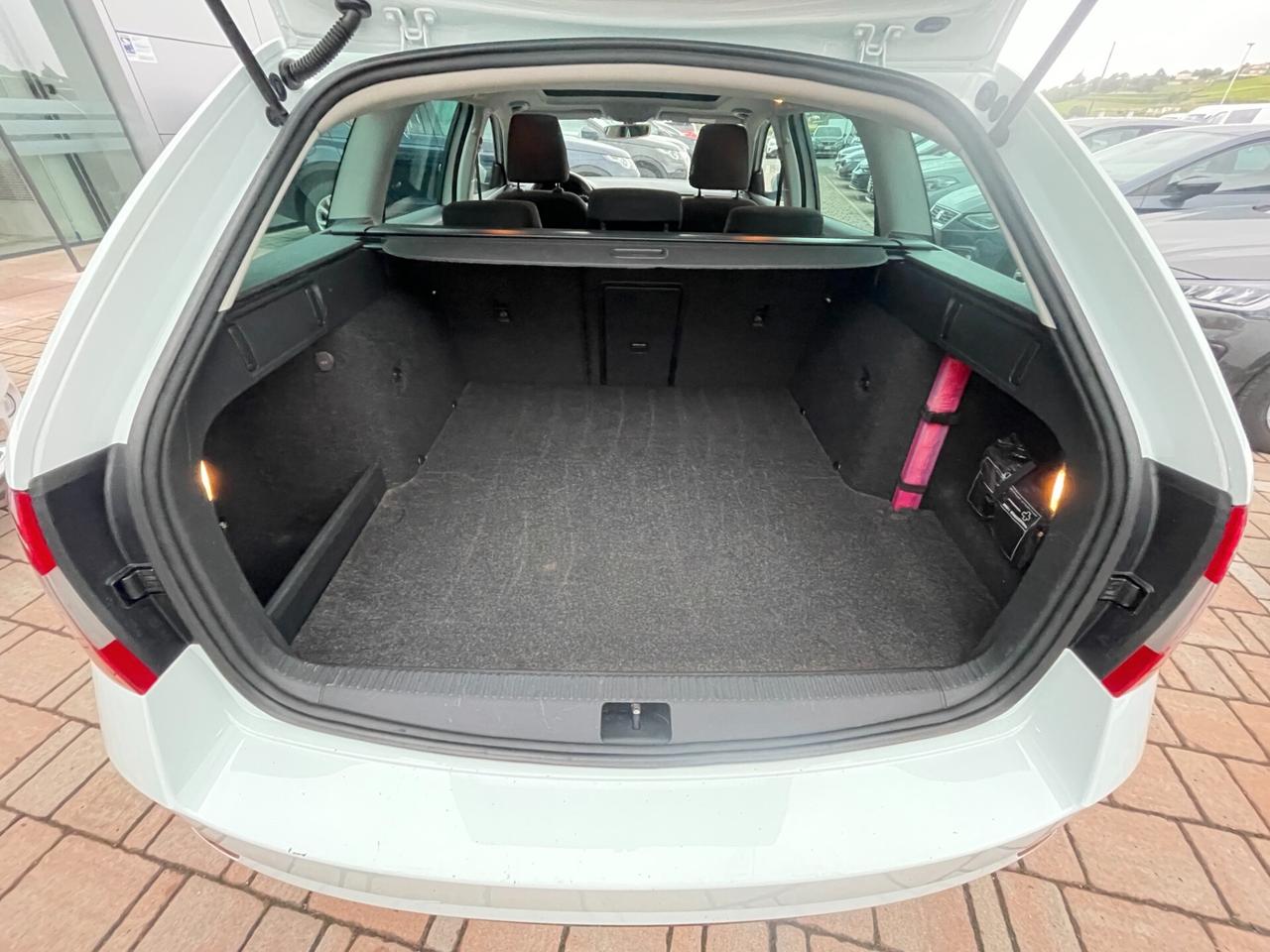 Skoda Octavia 1.4 TSI DSG Wagon Ambition G-Tec