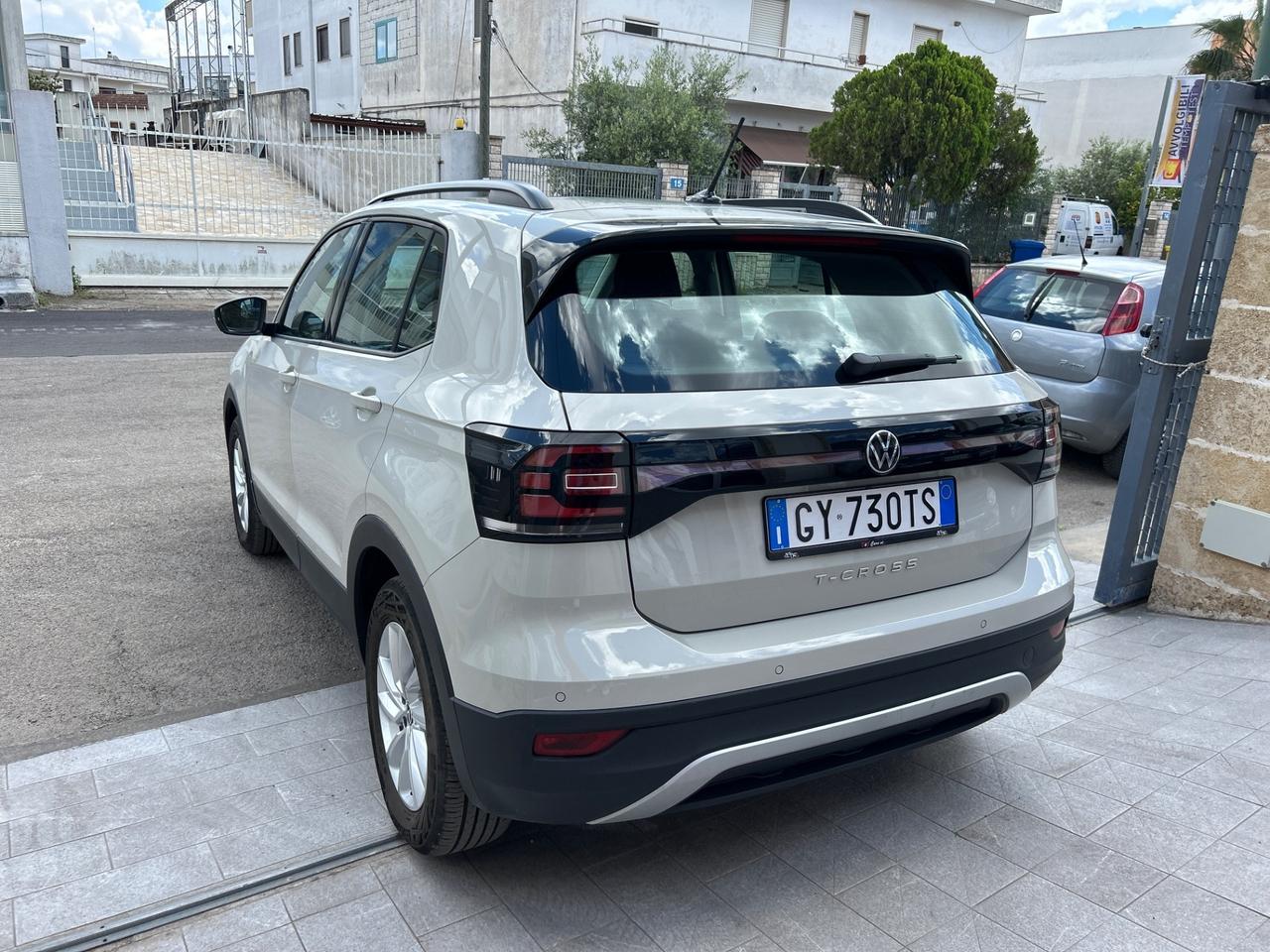 Volkswagen T-Cross 1.0 TSI-2024