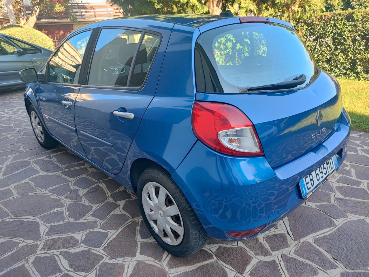Renault Clio 1.2 16V 5 porte nave neopatentati