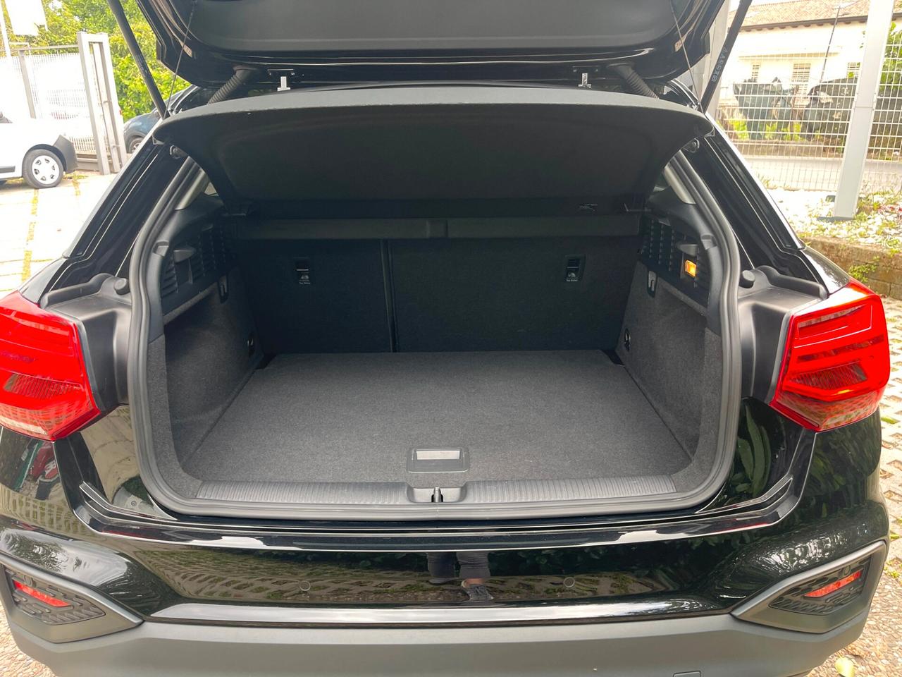 AUDI Q2 Q2 30 TDI S tronic S line Edition