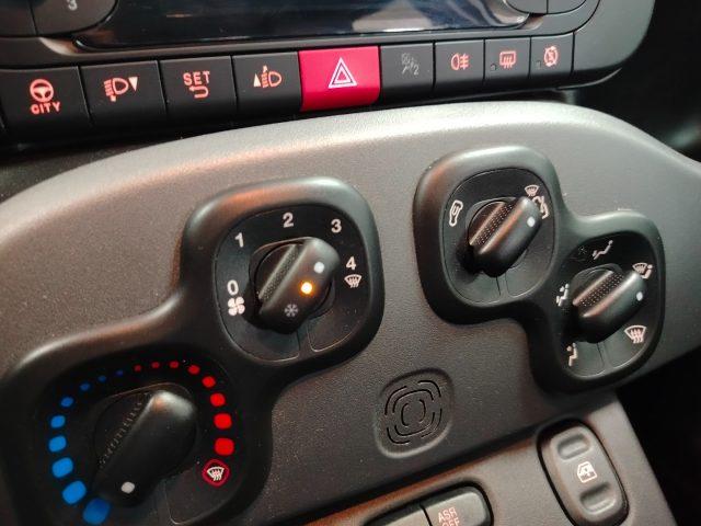 FIAT Panda 1.0 Hybrid City Cross MY22