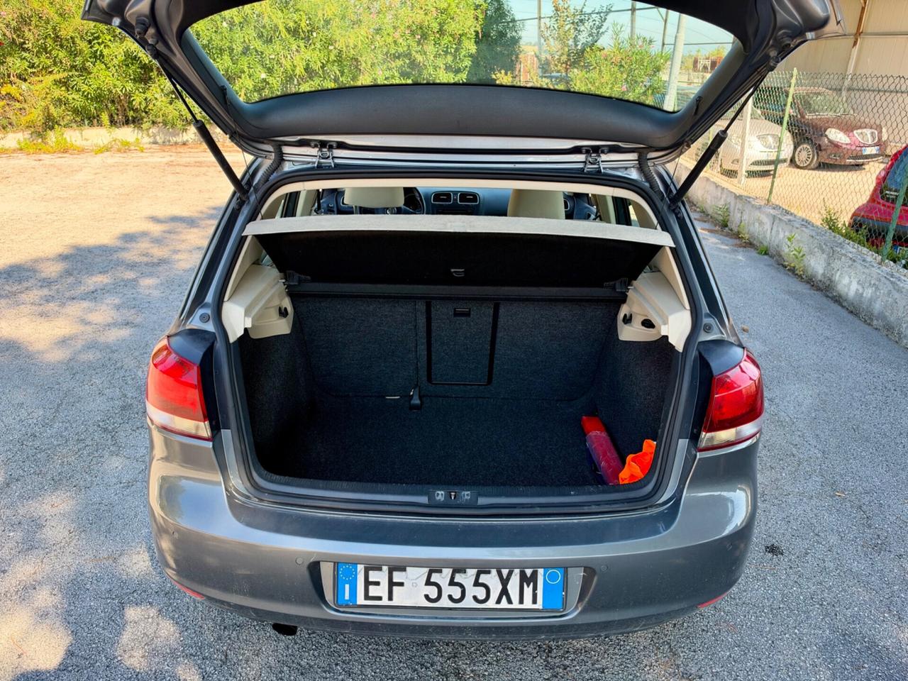 Volkswagen Golf 1.6 TDi cambio automatico DSG