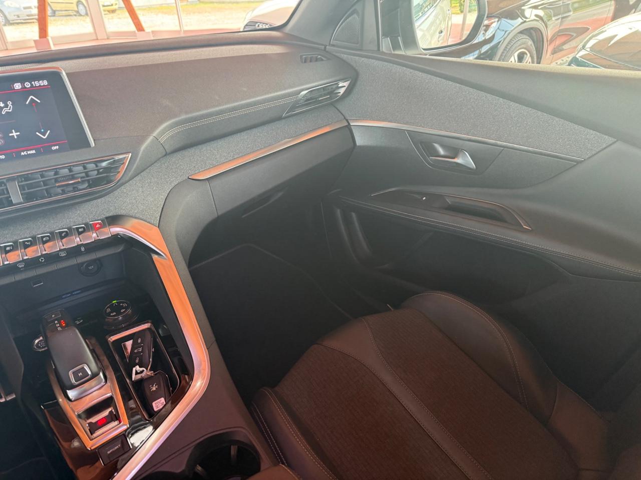 Peugeot 3008 1.5 Diesel - Neopatentati - Automatico