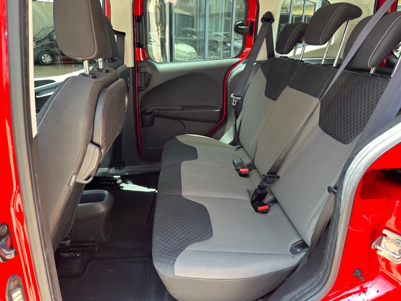 Ford Tourneo Courier 1.5 TDCI 75 CV Titanium 2017