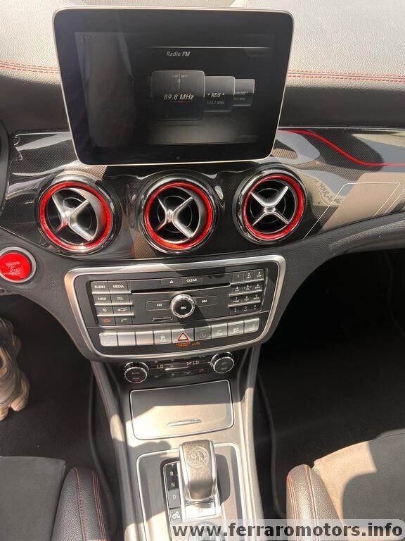 Mercedes GLA 45 AMG 4Matic a soli 349 euro al mese