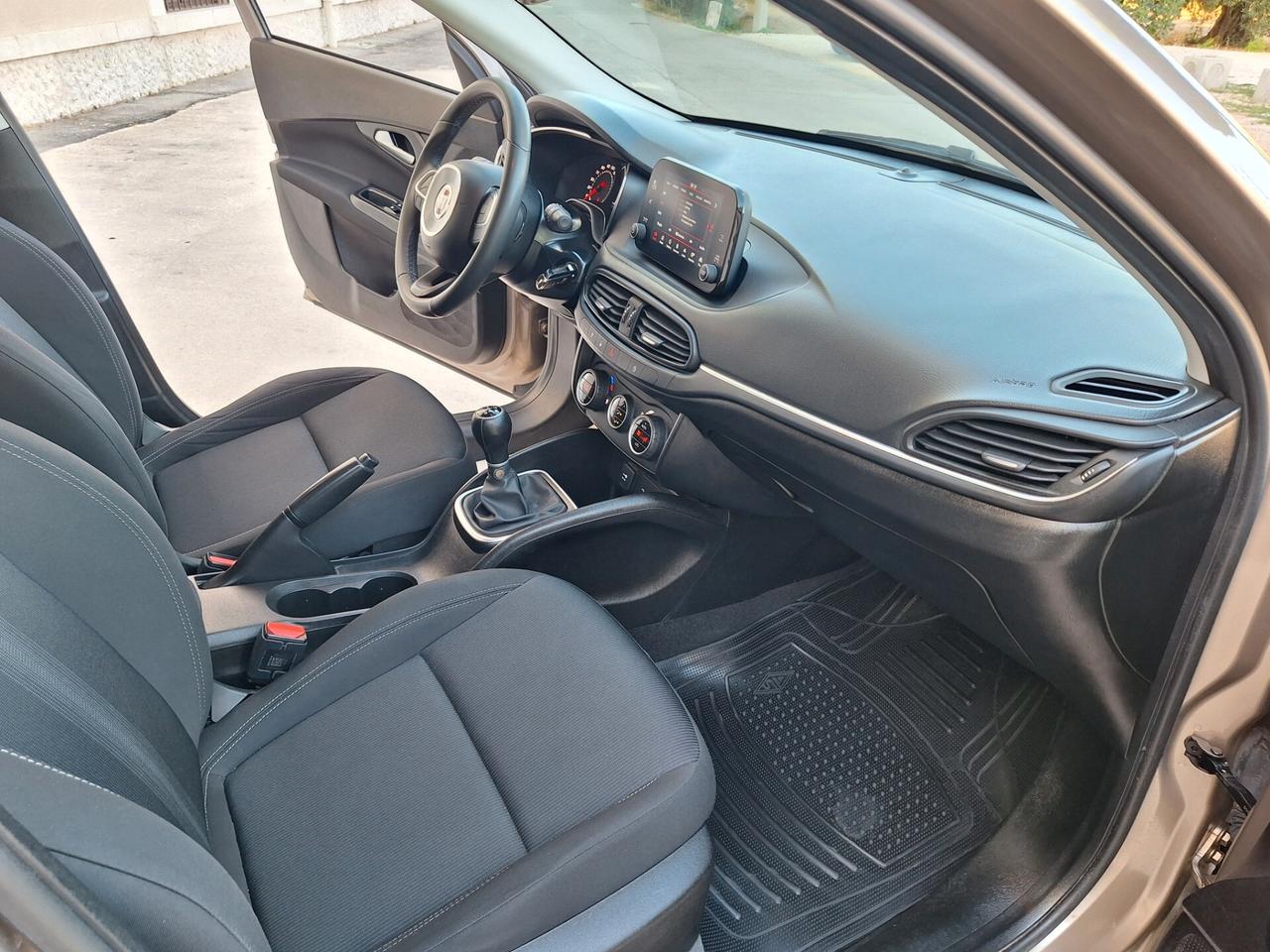 Fiat Tipo 1.3 mjt 95 cv E6 "BERLINA" 68000 km 2020
