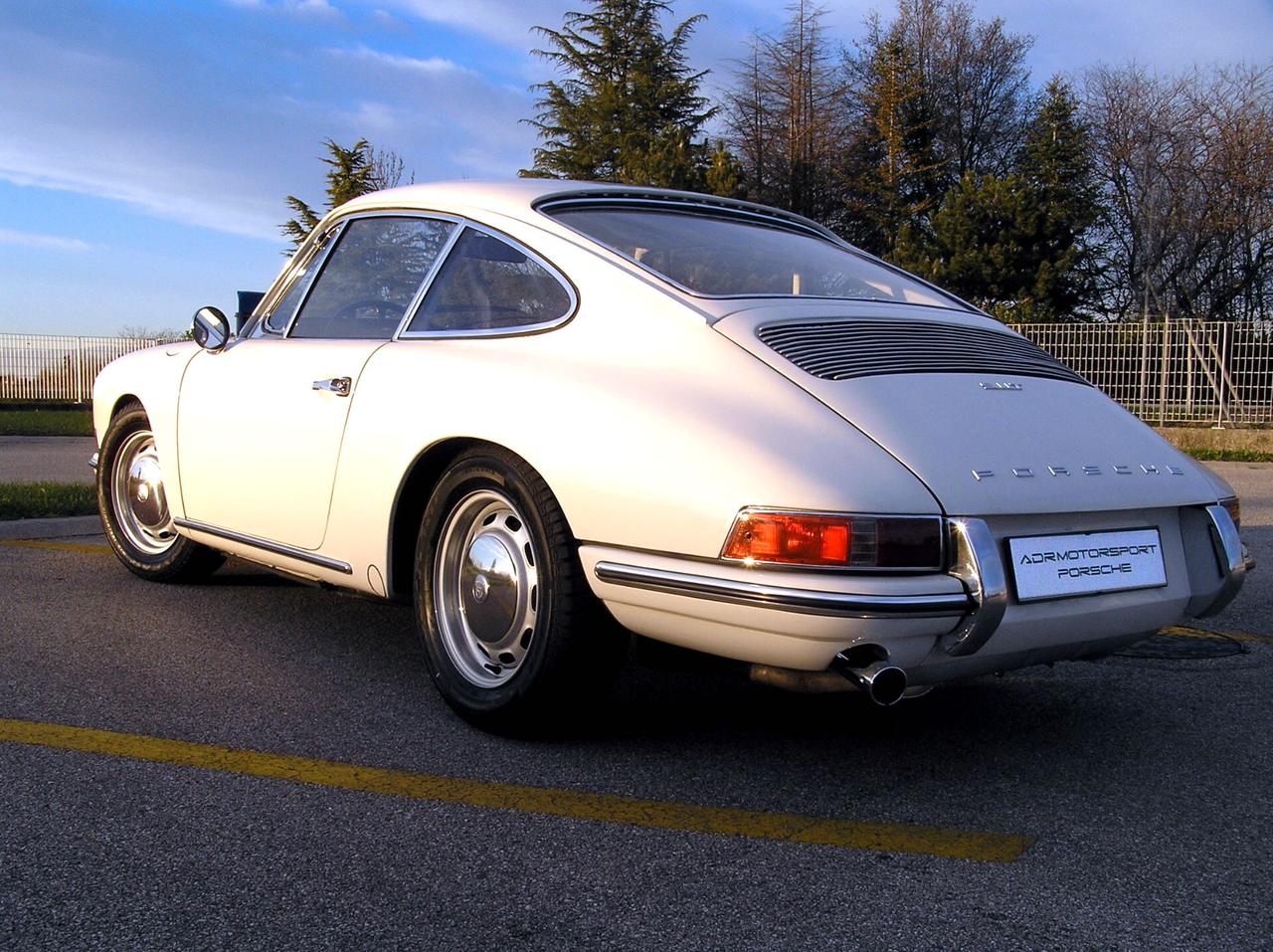 Porsche 911 Carrera T 2.0 Karmann SWB-Matching-Italiana