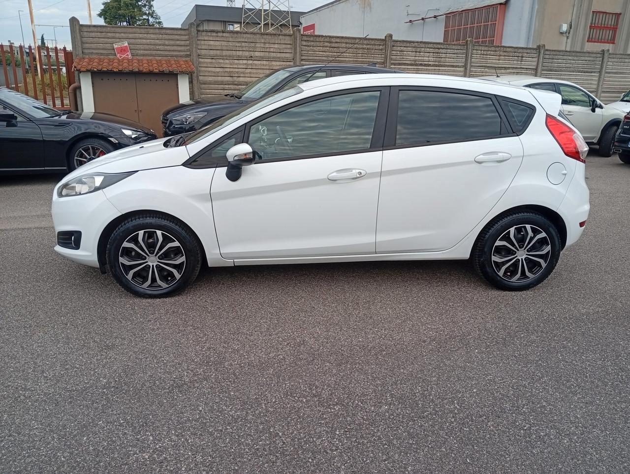 Ford Fiesta 1.4 5p. Bz.- GPL Titanium NEOPATENTATI OK
