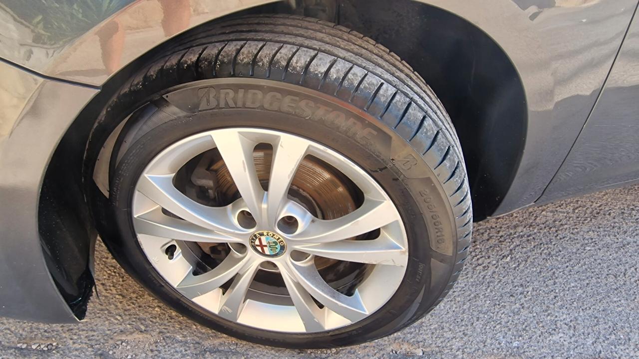 Alfa Romeo Giulietta 1.6 JTDm-2 105 CV Exclusive
