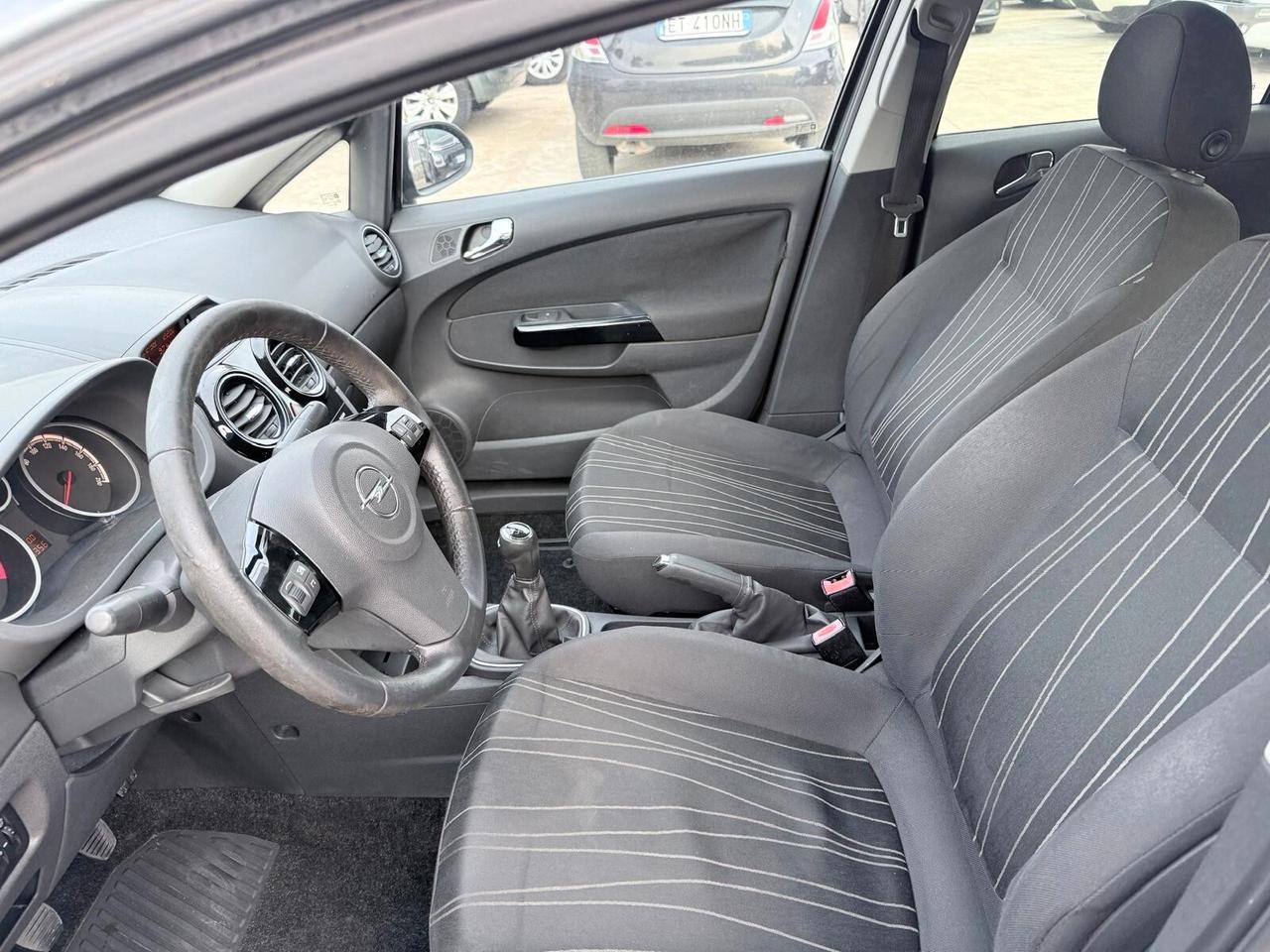 Opel Corsa 1.2 5 porte Edition