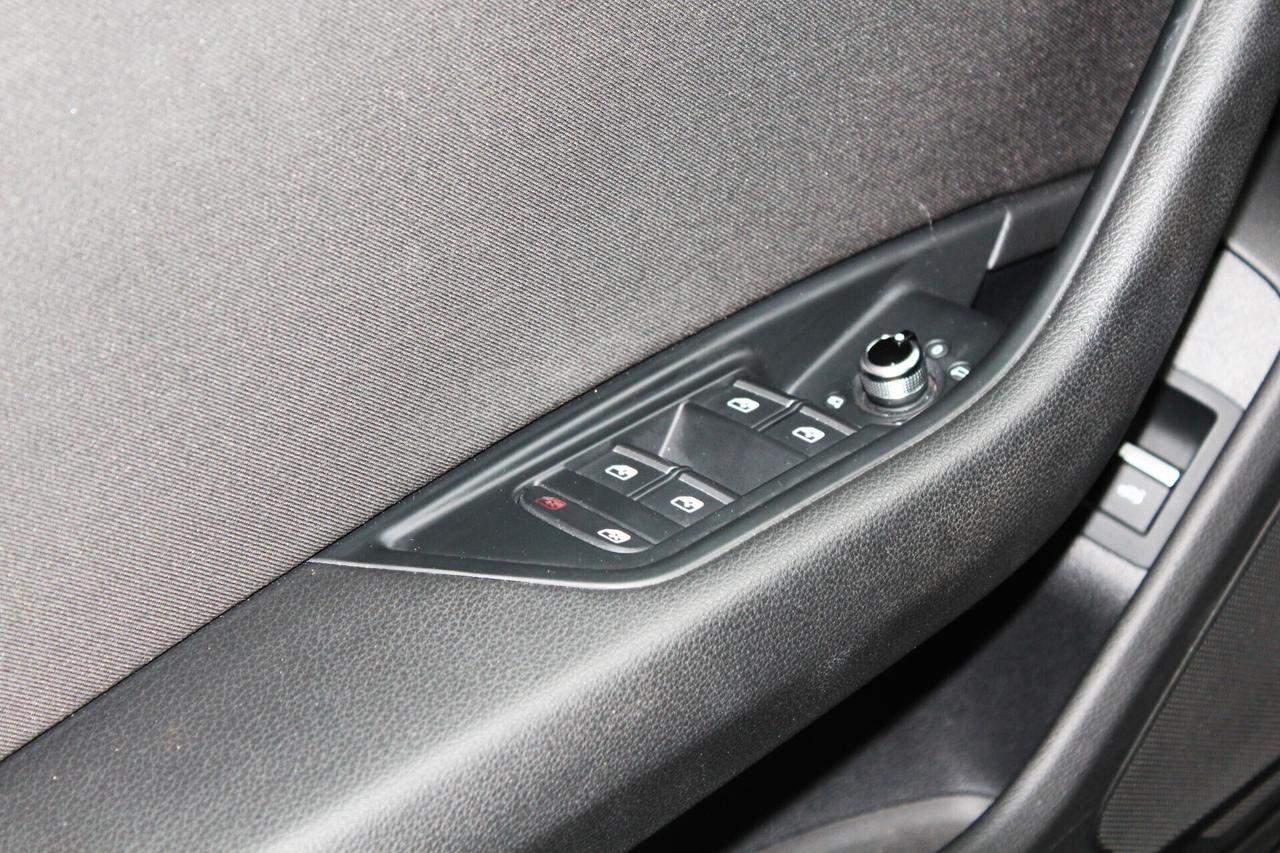Audi A4 Avant 40 TDI quattro S tronic Sport