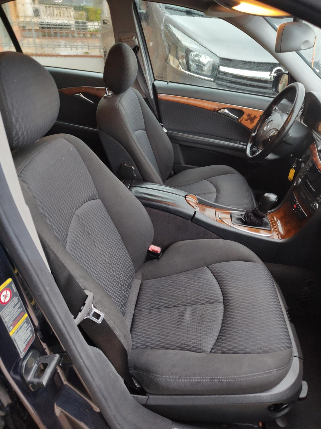 Mercedes-benz E 220 CDI cat Elegance