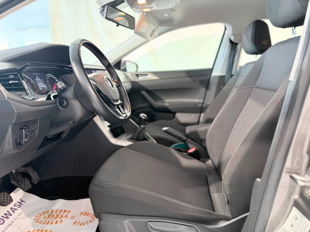 Volkswagen Polo COMFORTLINE NEOPATENTATI