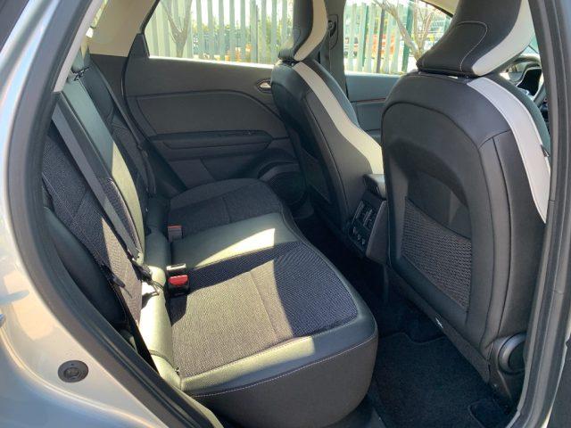 RENAULT Captur Plug-in Hybrid E-Tech 160 CV Initiale Paris