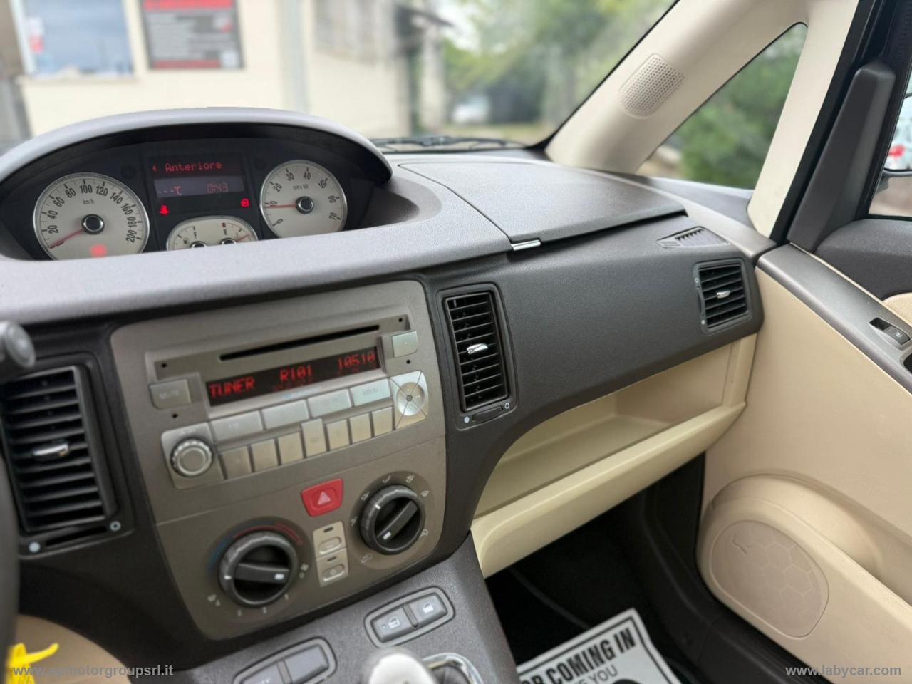 LANCIA Musa 1.4 16V Platino Plus