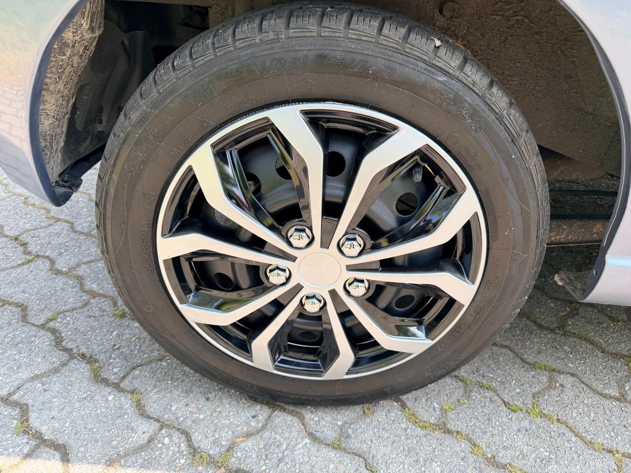 Nissan Pixo 1.0 5 porte GPL Eco Active