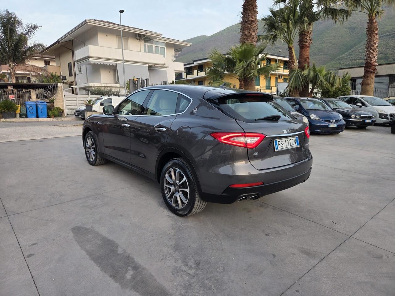 Maserati Levante V6 Diesel 275 CV AWD Granlusso - DA VETRINA !!