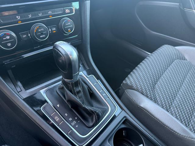 VOLKSWAGEN Golf 2.0 TDI DSG 5p. R-LINE