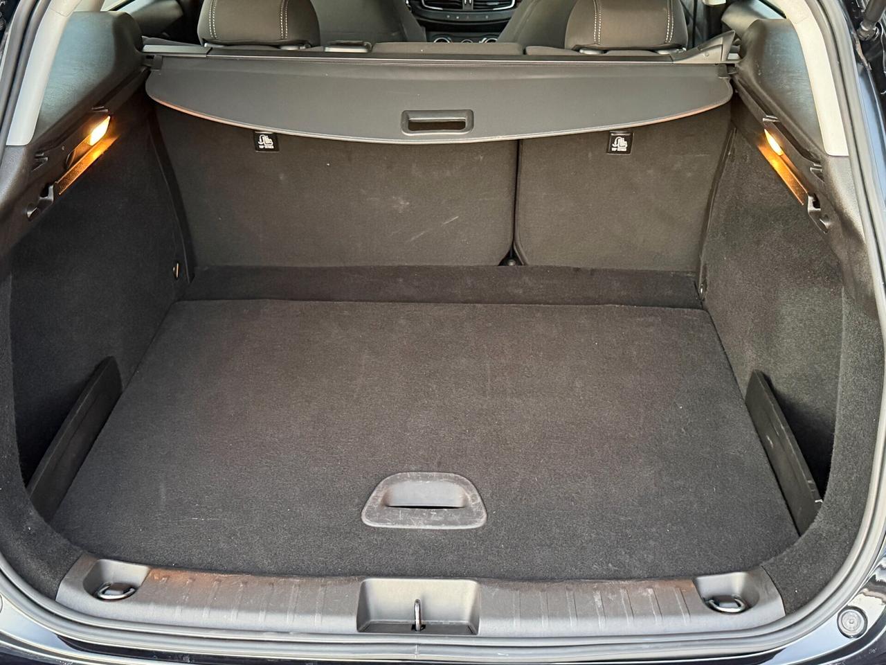 Fiat Tipo SW 1.6 M.JET 130 cv. CITY CROSS