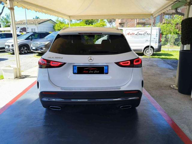 MERCEDES-BENZ GLA 180 d Automatic AMG LINE