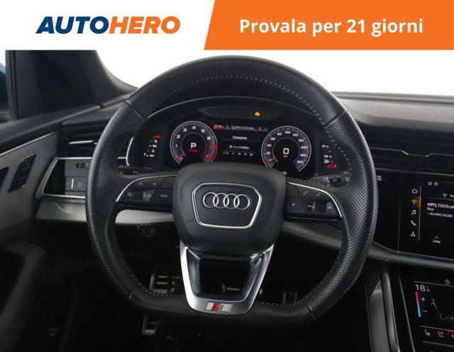 AUDI Q8 55 TFSI quattro tiptronic Sport