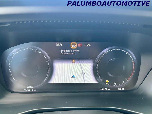 VOLVO XC40 T2 automatico Core