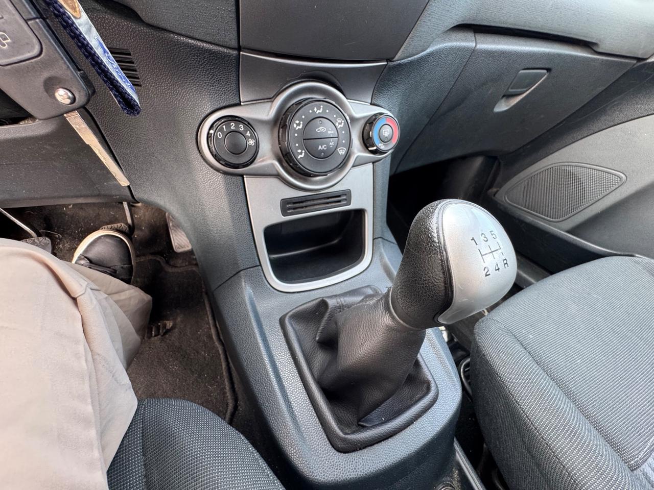 Ford Fiesta 1.4 TDCI NEO PATENTATI 2010 1 PRO