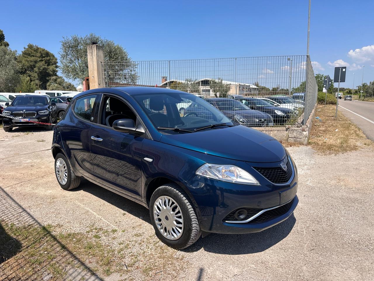 Lancia Ypsilon 5 porte Ecochic Gold-2016