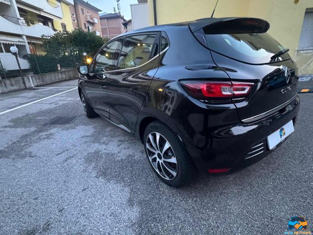 RENAULT Clio dCi 8V 75 CV 5 porte Moschino Zen