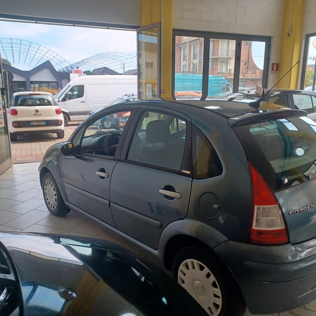 116.478 KM SOLTANTO C3 1.1 PER NEOPATENTATI