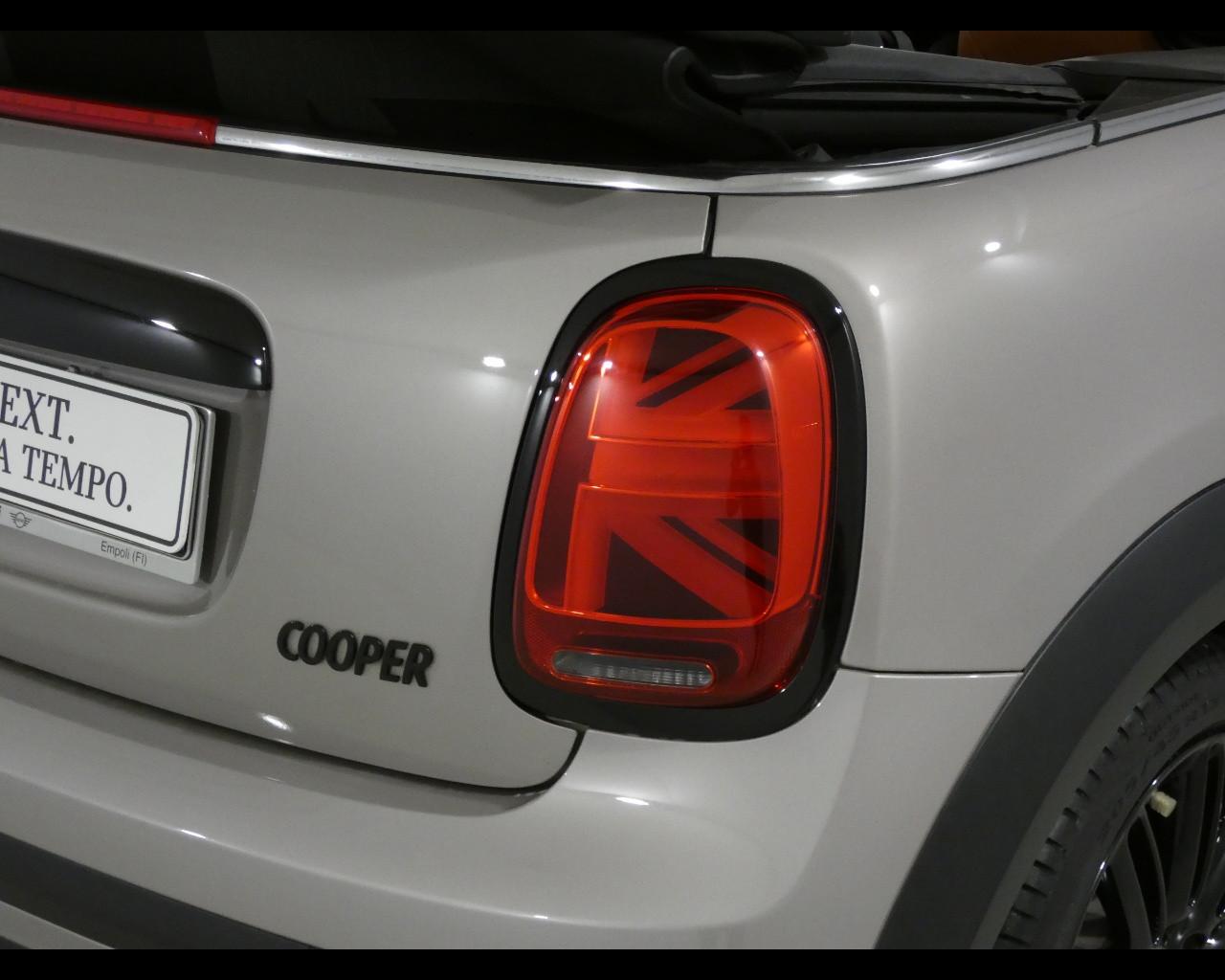 MINI Mini Cabrio (F57) - Mini 1.5 Cooper Yours Cabrio