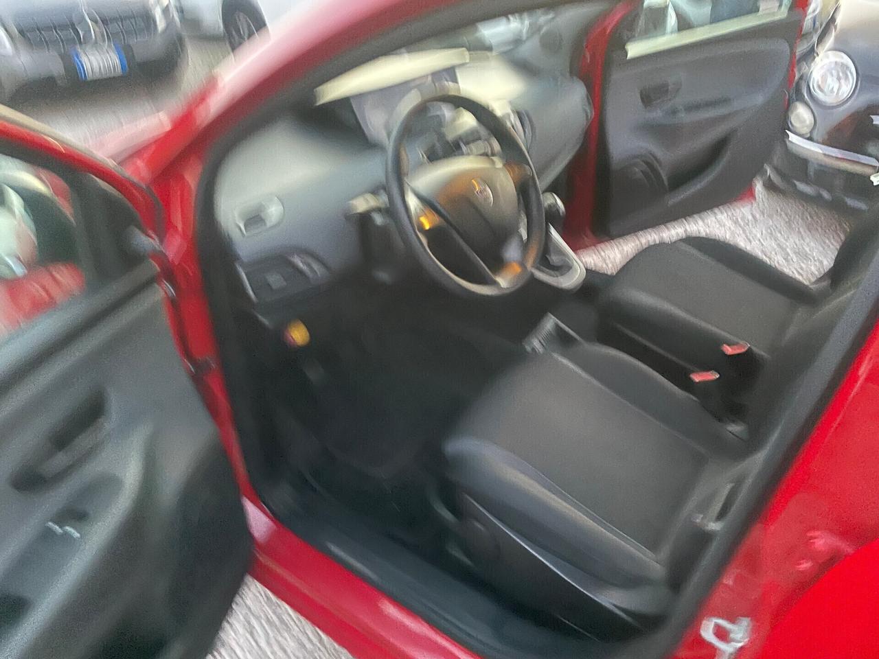 Lancia Ypsilon 1.3 MJT DIESEL