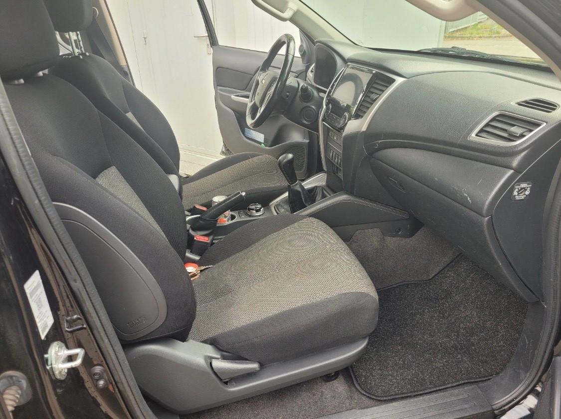 Mitsubishi L200 2.3 D Double Cab 4x4 Super Select Diamond
