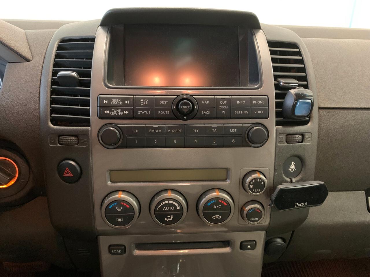 Nissan Pathfinder 2.5 dCi LE Platinum