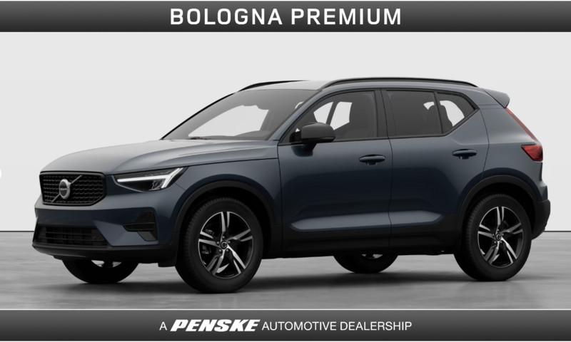 Volvo XC40 B3 automatico Plus Dark