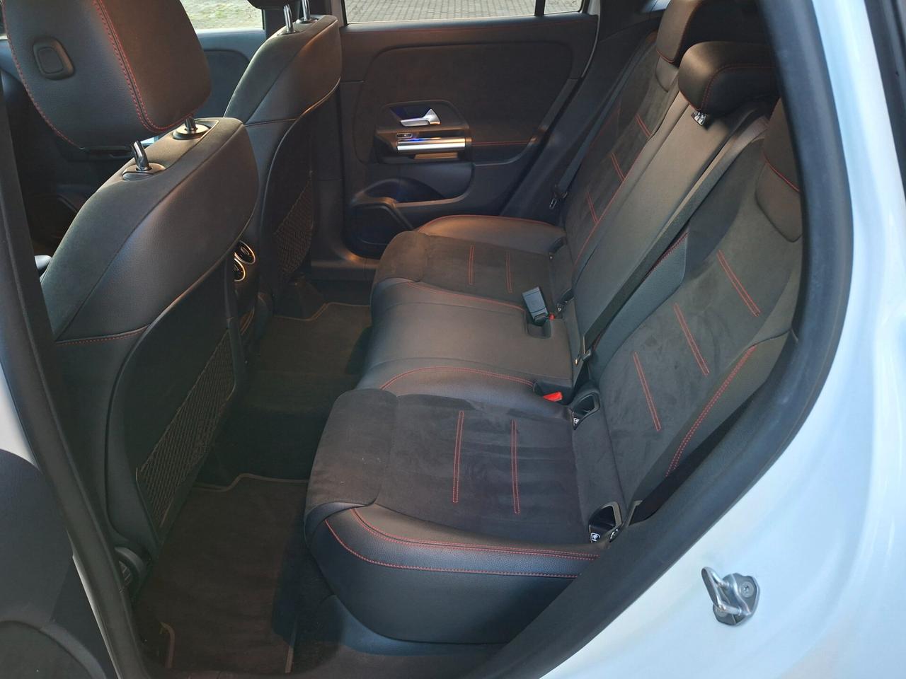 Mercedes GLA 180d Premium *TAGLIANDI MERCEDES*