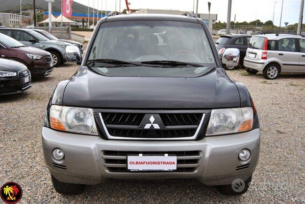 Mitsubishi Pajero INSTYLE