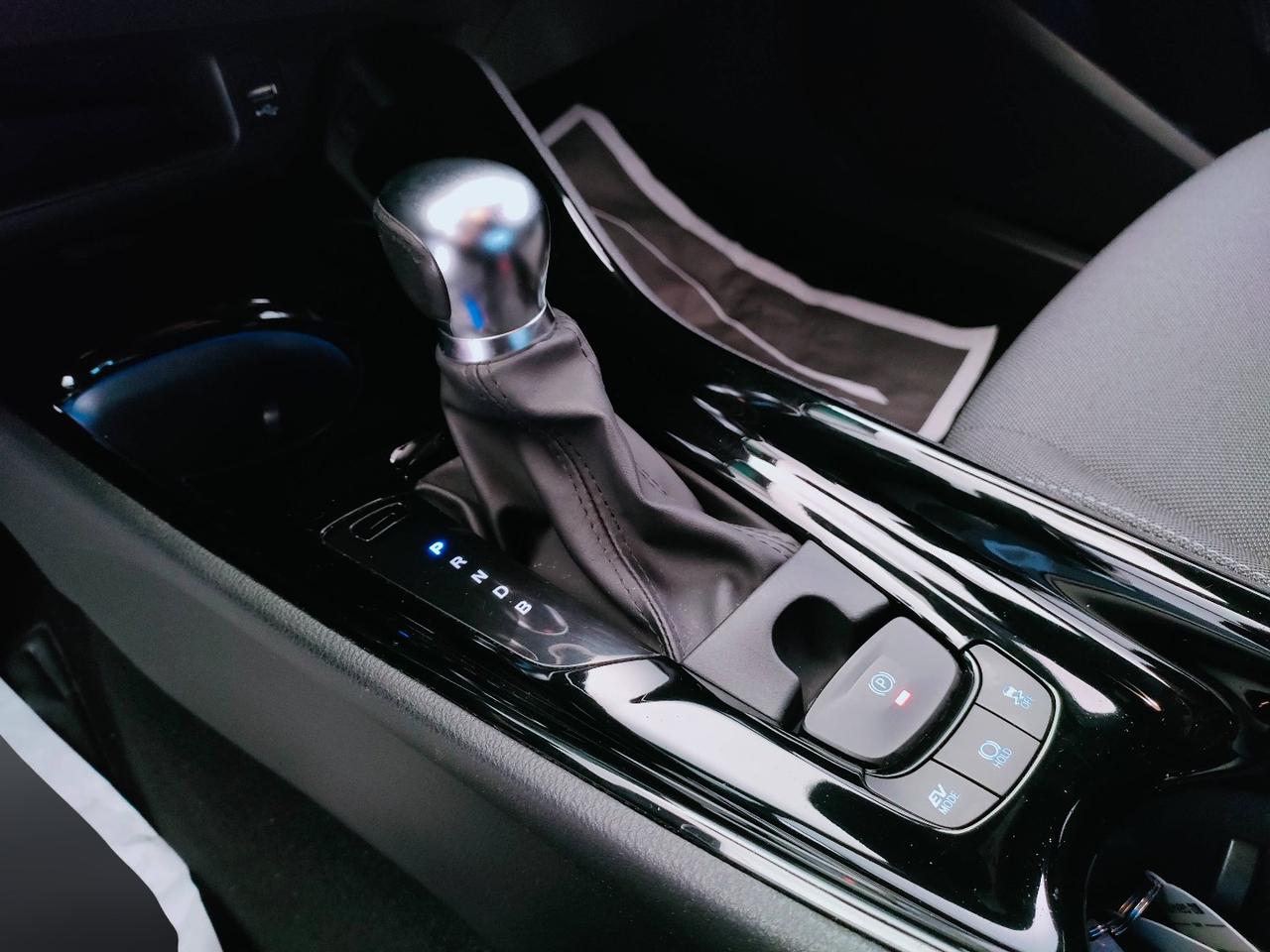 TOYOTA C-HR I 2020 - C-HR 1.8h Trend e-cvt