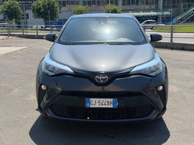TOYOTA C-HR 1.8 Hybrid E-CVT Business