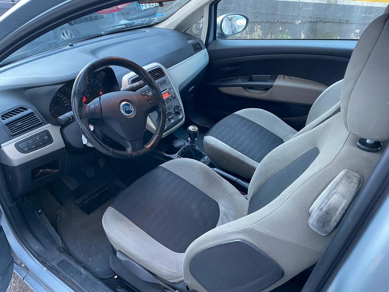 Fiat Grande Punto 1.4 Starjet 16V 3 porte Emotion