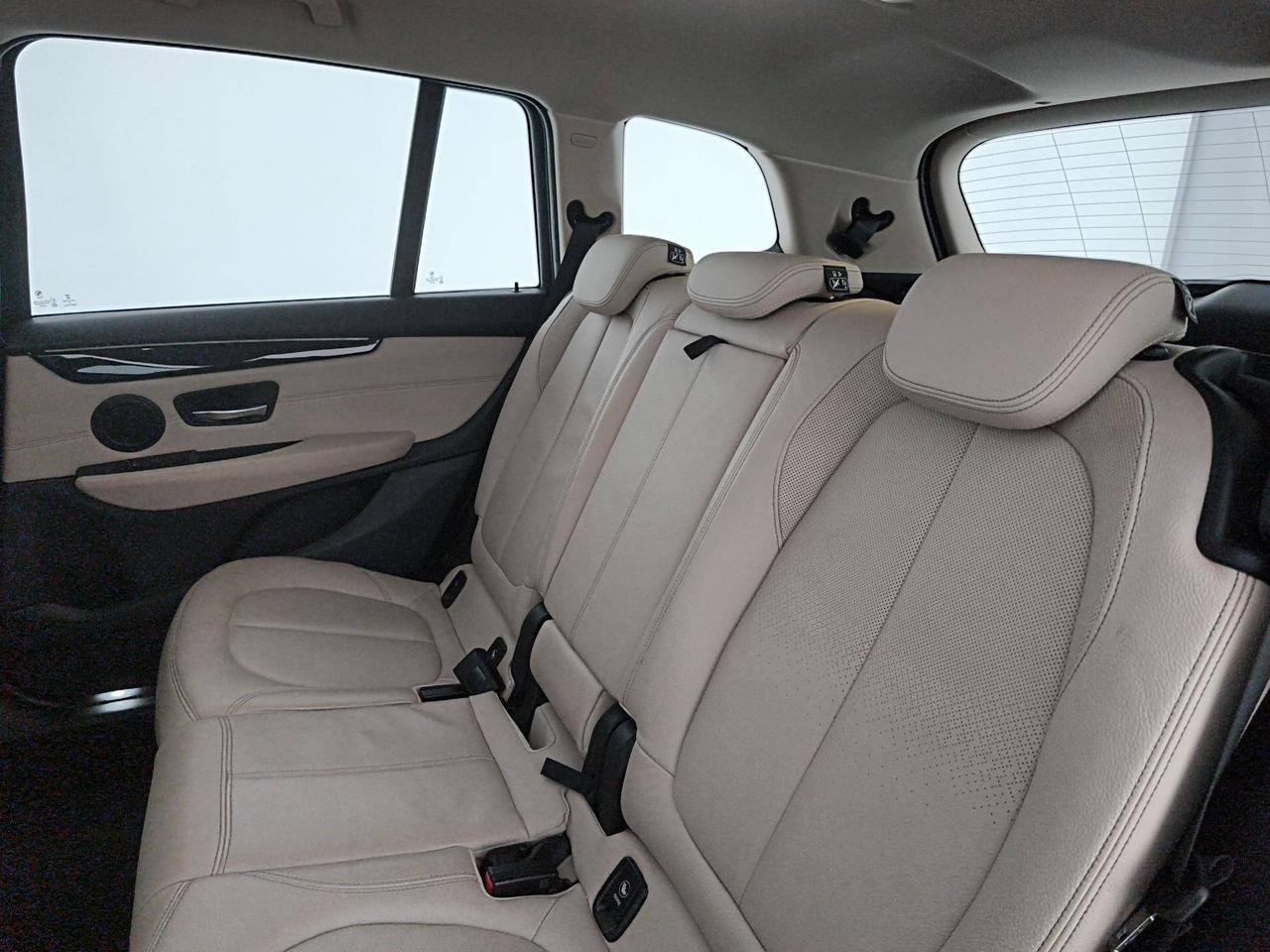 BMW Serie 2 220d xDrive Gran Tourer Luxury 7 Posti