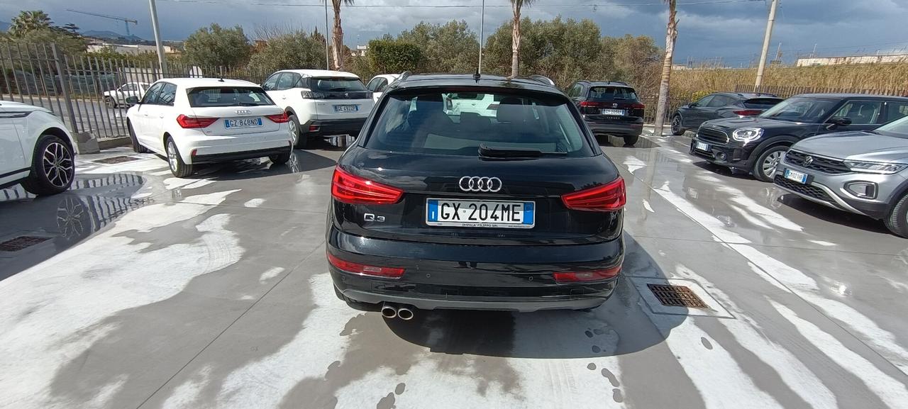 Audi Q3 2.0 TDI 150 CV STRONIC TETTO PANORAMICO