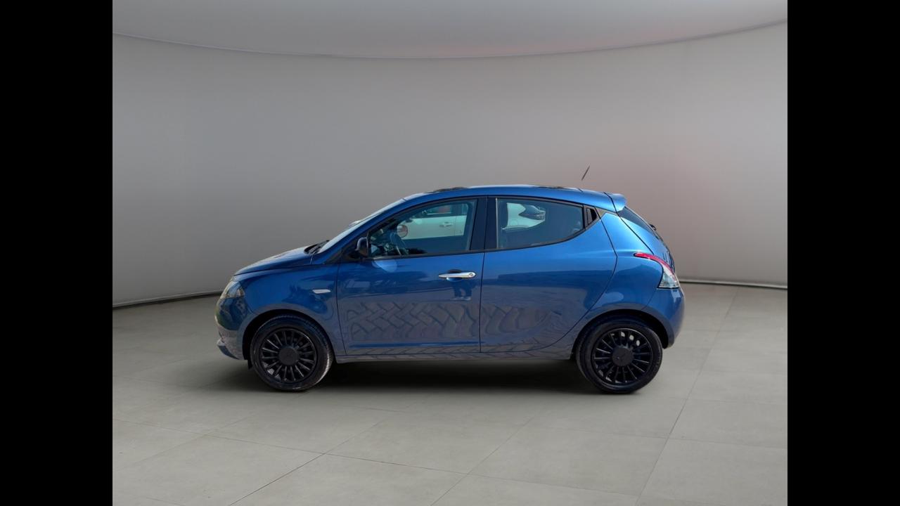 LANCIA Ypsilon III 2021 - Ypsilon 1.0 firefly hybrid Silver s&s 70cv