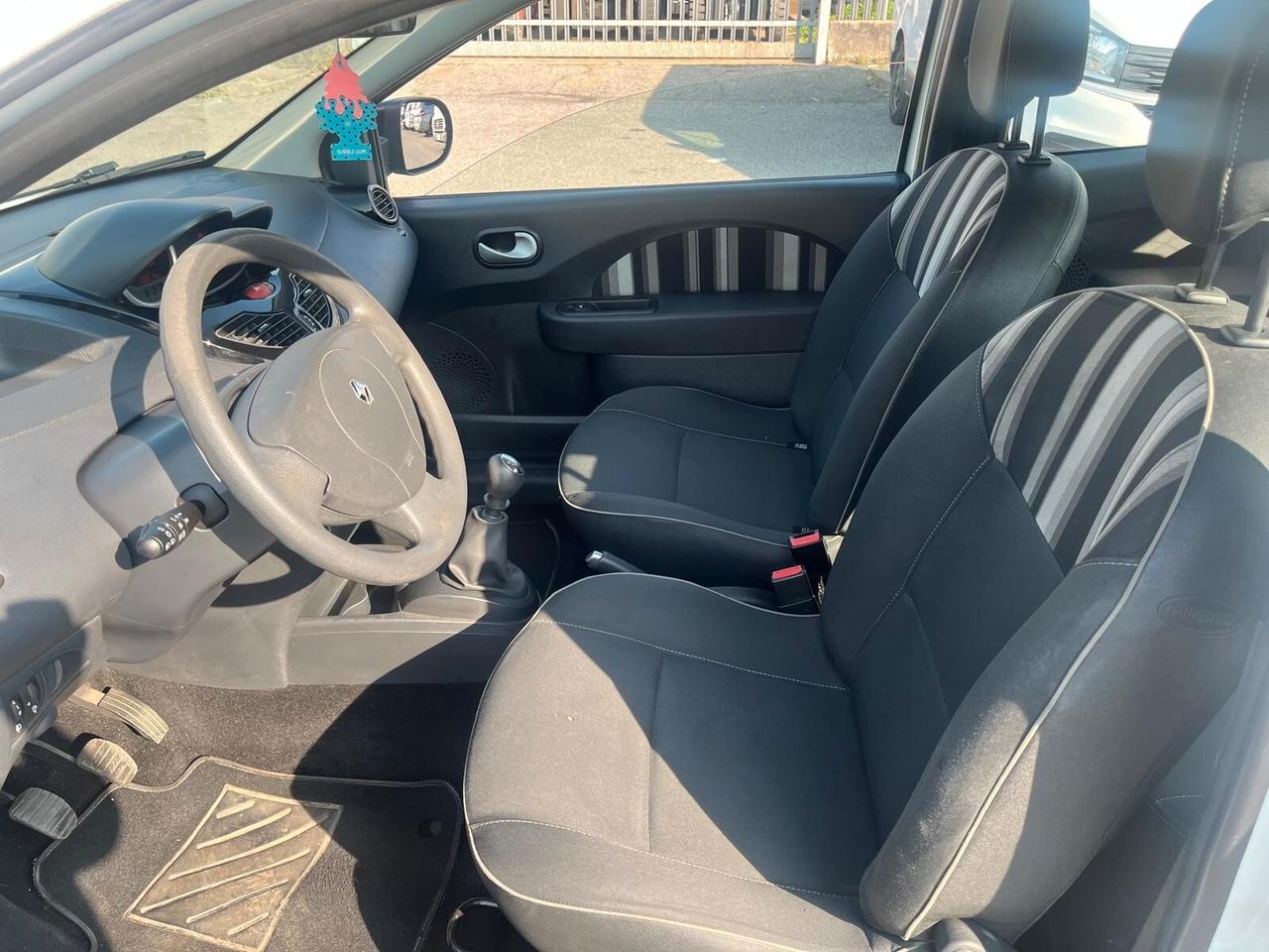 Renault Twingo 1.2 16V Night&Day