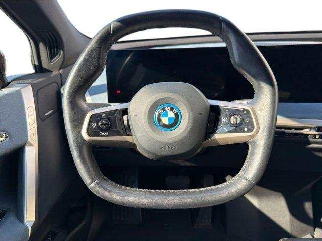 BMW iX xDrive 40