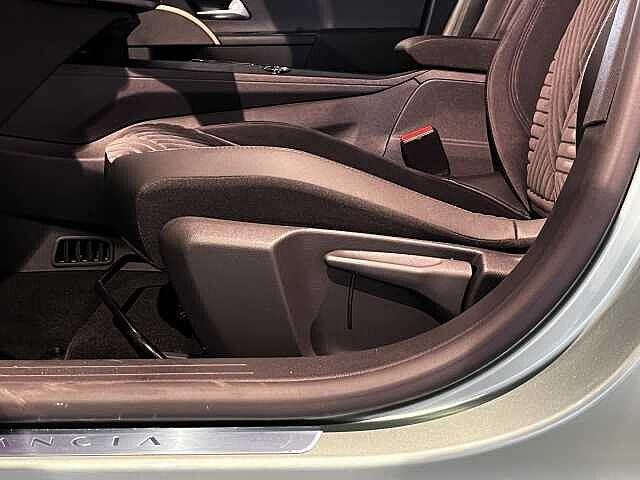 Lancia Ypsilon 1.2 Hybrid e-DCT LX