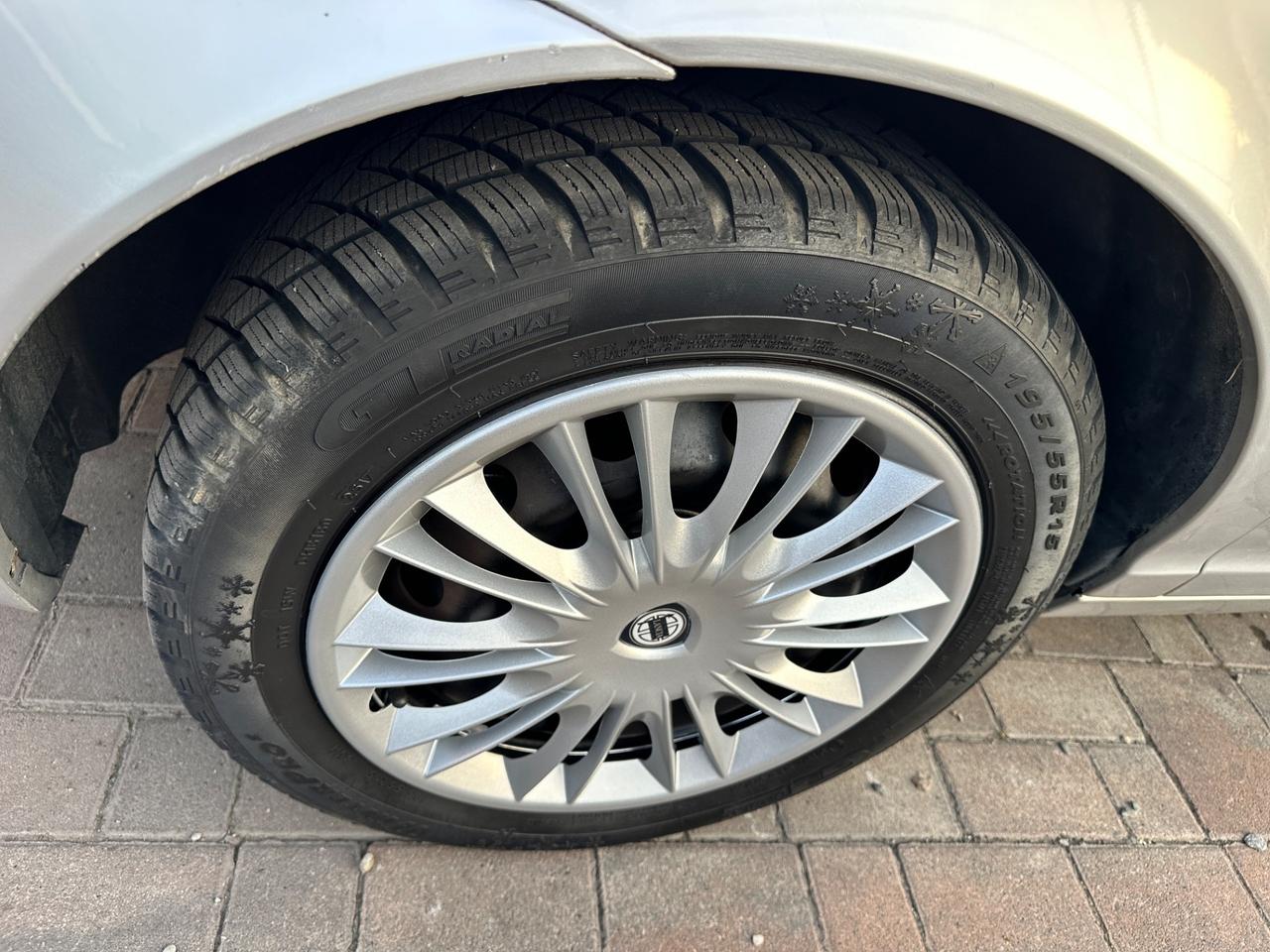 Lancia Ypsilon 1.2 Benzina